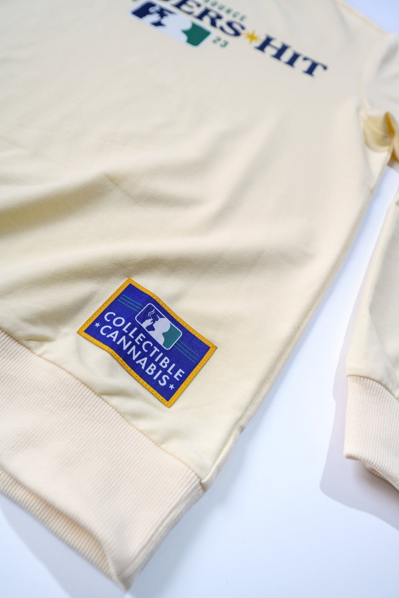 PNW '23 Off - white Crewneck - Crewnecks - Sluggers